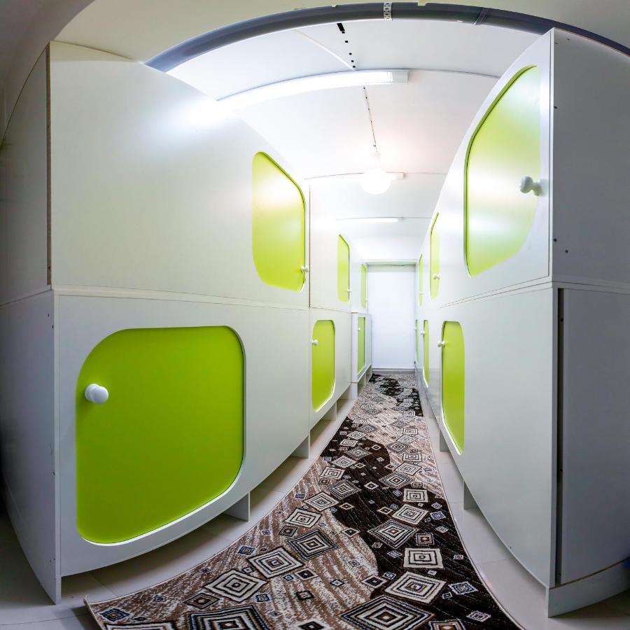 Хостел 689Capsulehotel&Coffee Alma-Ata Exteriör bild