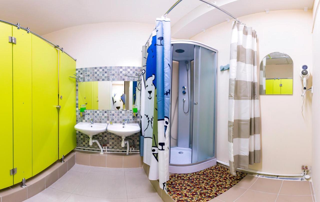 Хостел 689Capsulehotel&Coffee Alma-Ata Exteriör bild