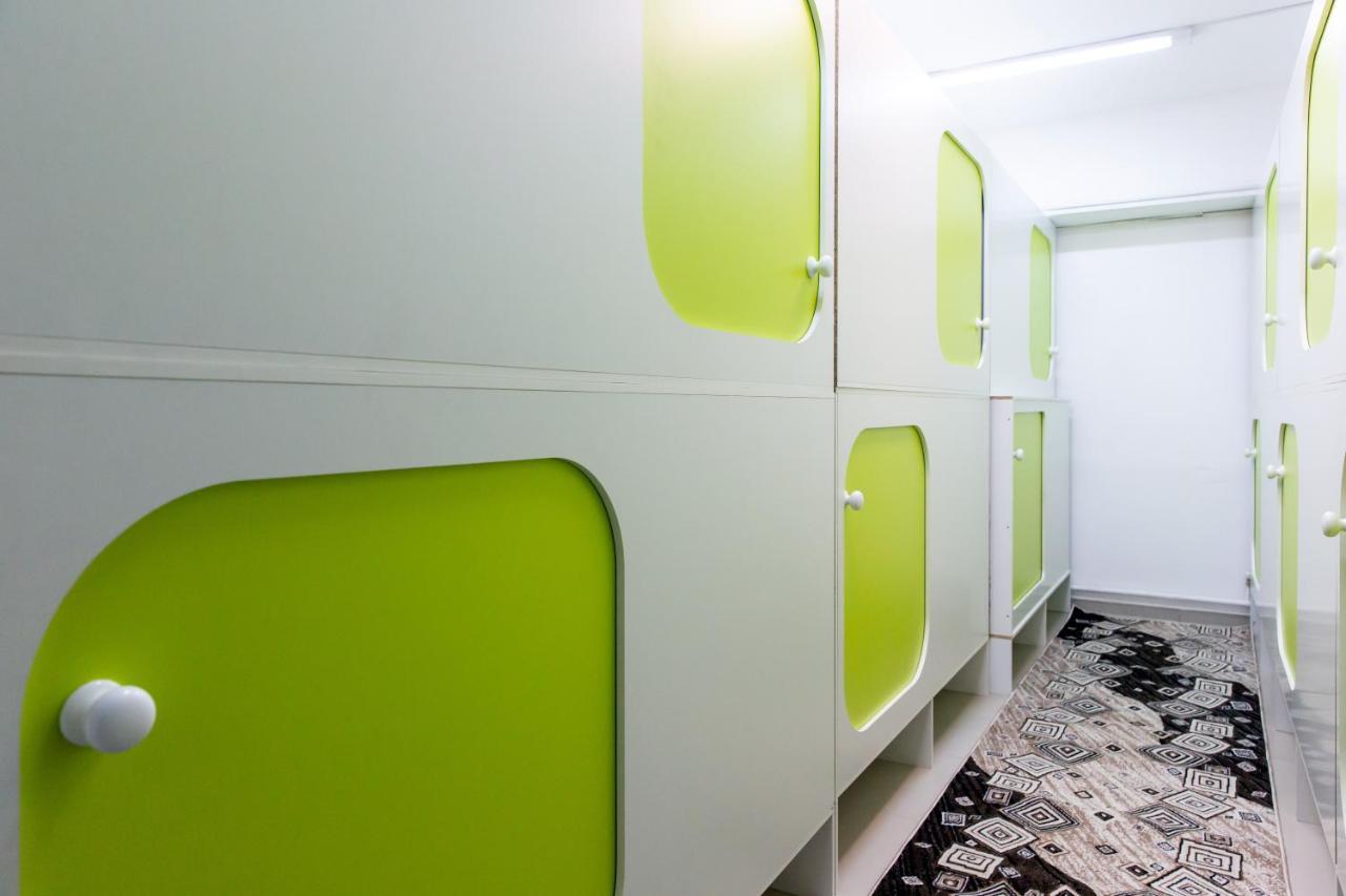Хостел 689Capsulehotel&Coffee Alma-Ata Exteriör bild