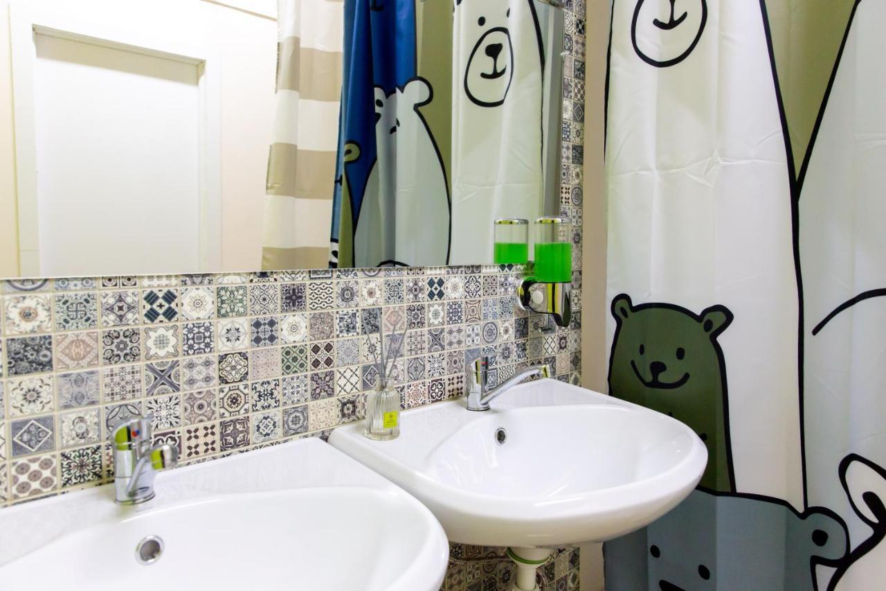Хостел 689Capsulehotel&Coffee Alma-Ata Exteriör bild