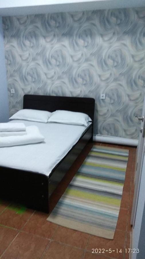 Хостел 689Capsulehotel&Coffee Alma-Ata Exteriör bild